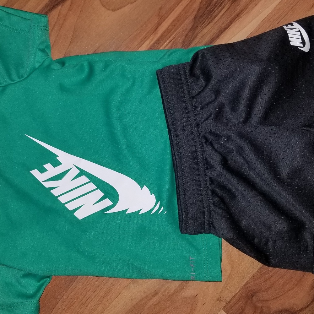 Nike 12months baby boy short set shirt